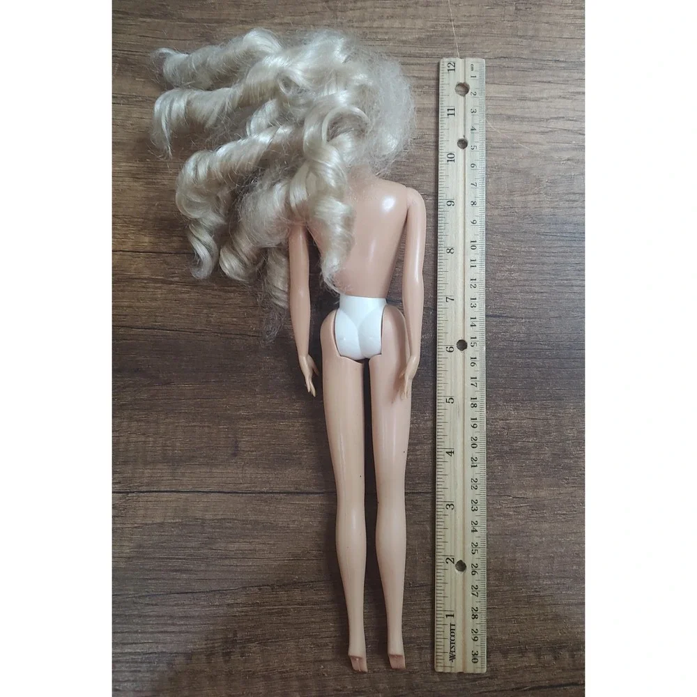 Disney Blonde Fashion Doll Clone Twist Waist Bend Legs Pink Earrings Purple Eyes